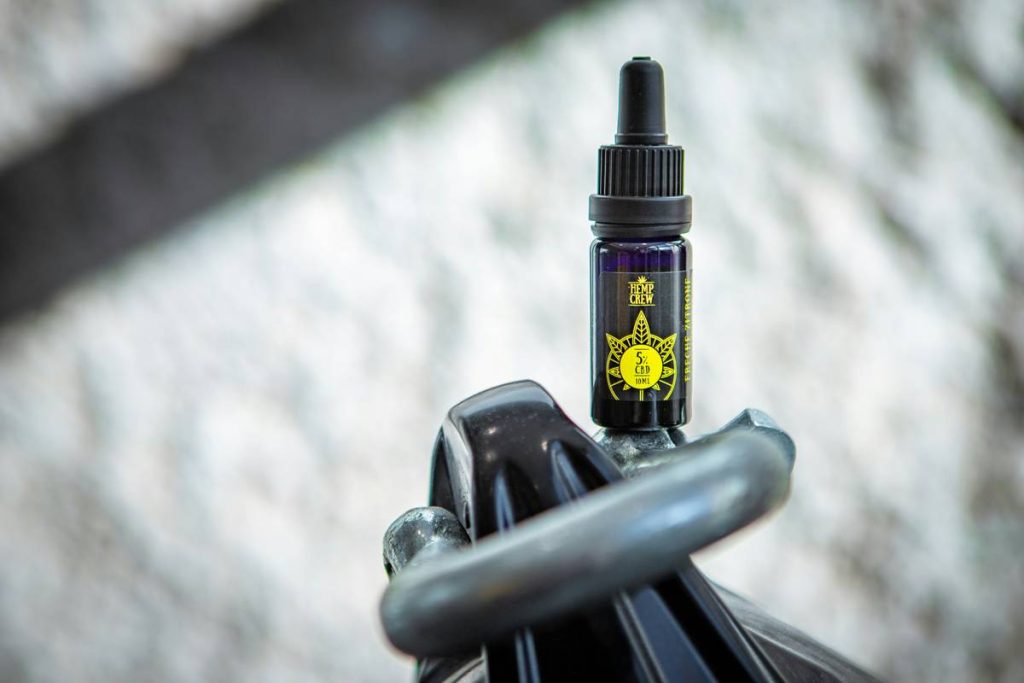 Why Your Hedge Trimmer Is Screaming for Hedge Trimmer Oil (And How to Silence It)