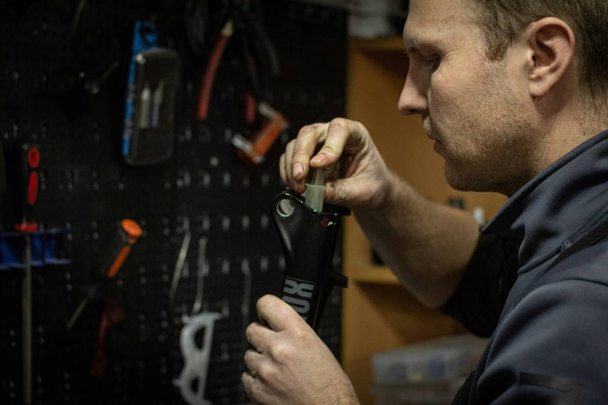 Why Is My Hedge Trimmer Not Cutting? 7 Proven Fixes That Actually Work
